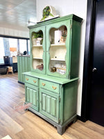 Ever Green Hutch